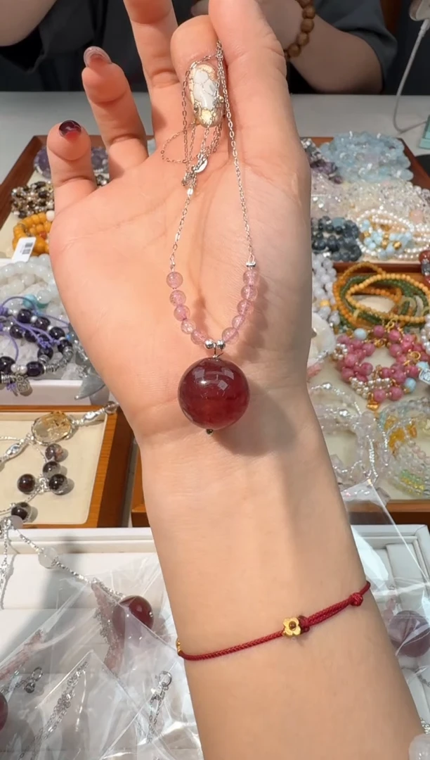 【闪购商品】石英质玉手链银S925镶嵌K003草莓晶单珠微笑项链