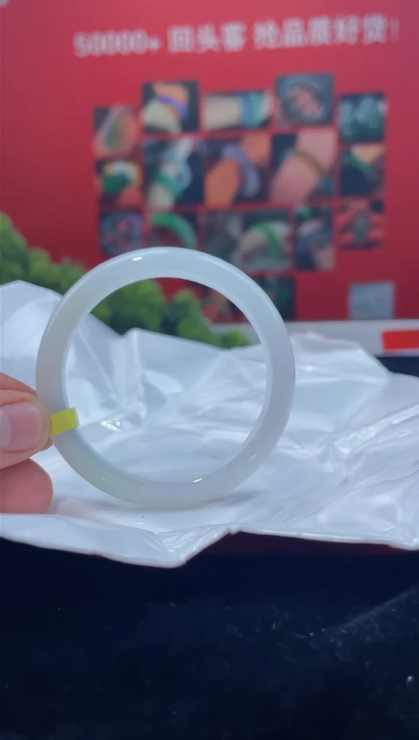 翡翠手镯未镶嵌8手镯