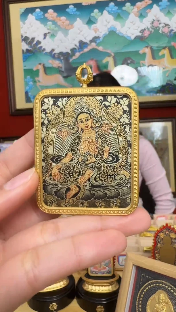 吊坠绿妈妈-热贡纯手绘