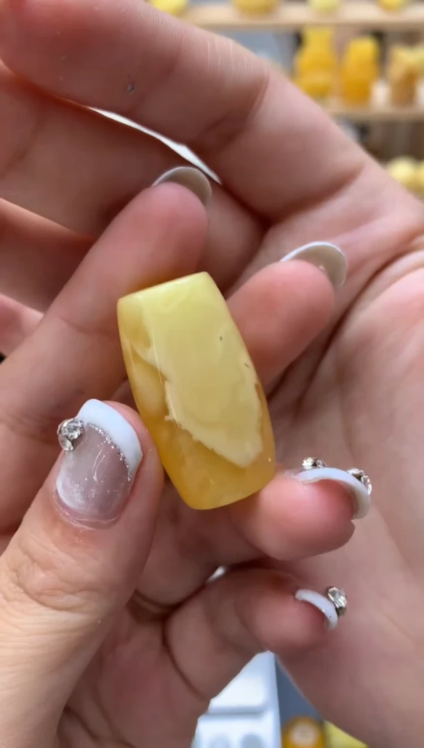 琥珀未镶嵌珠宝奇石119琥珀蜜蜡微瑕