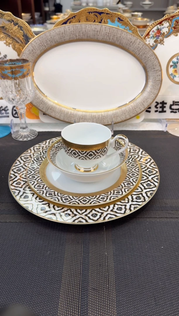 瓷片10.5+8英寸+5.5英寸碗  +单杯  福利