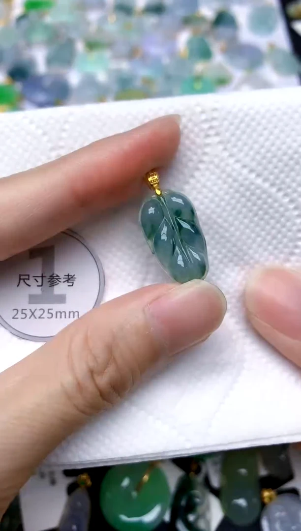 颈饰银S925镶嵌翡翠天然A货翡翠