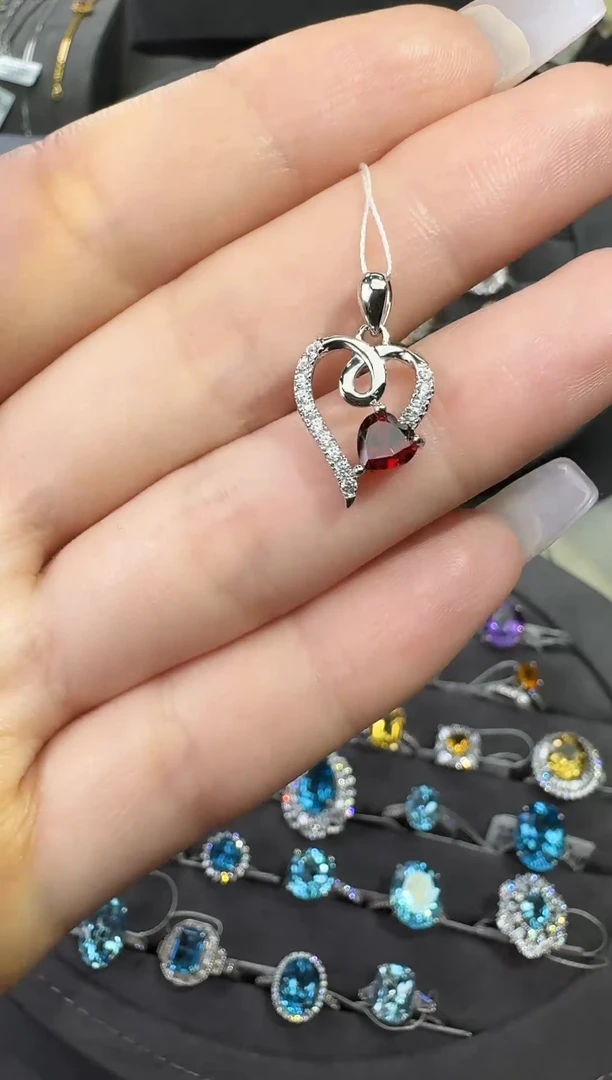 吊坠(不含链)银S925镶嵌石榴石 【七天鉴赏期】