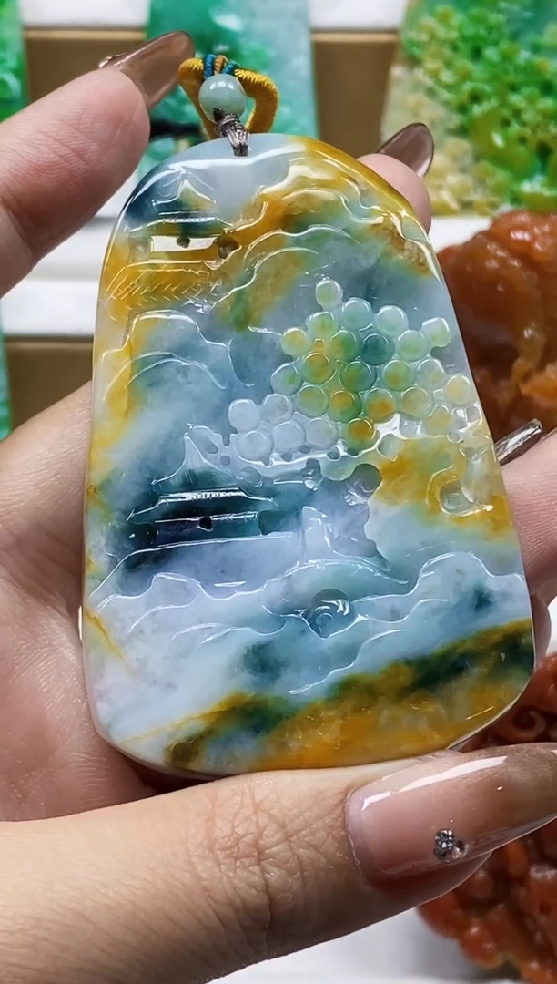 颈饰未镶嵌翡翠1