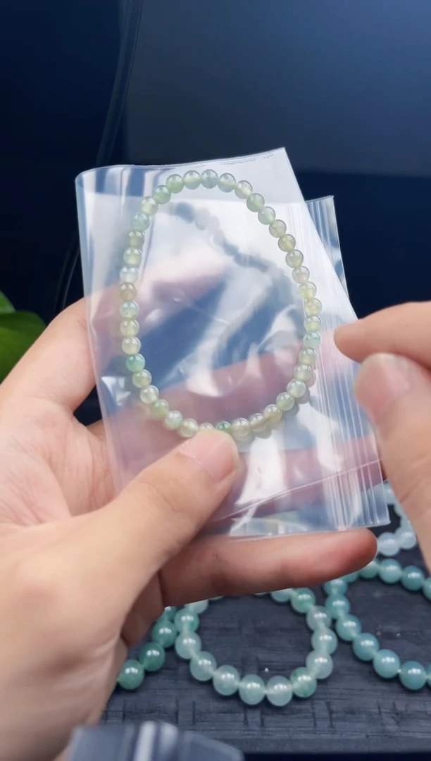 定制翡翠未镶嵌毛货需精细抛光拍一发一