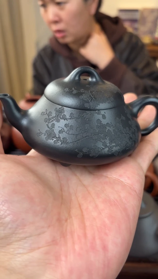 茶壶紫砂周*强中槽青汉棠石瓢捂灰刻绘160cc