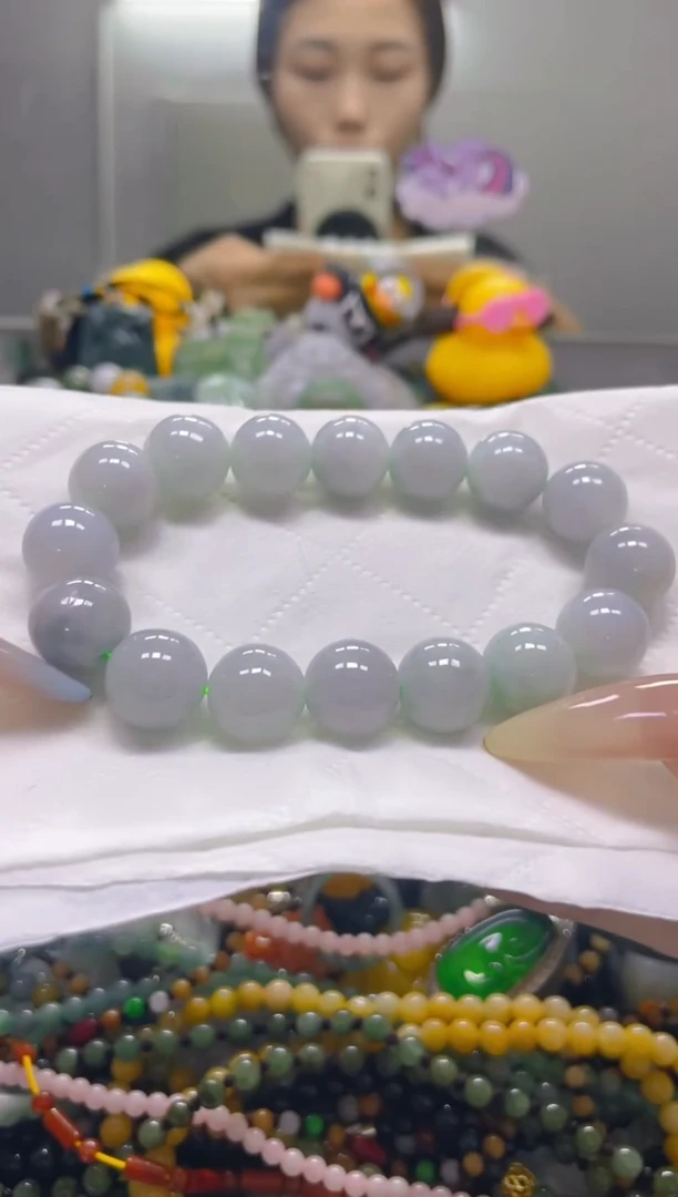 翡翠未镶嵌颈饰13MM/V/翡翠A货，一件也是批发价