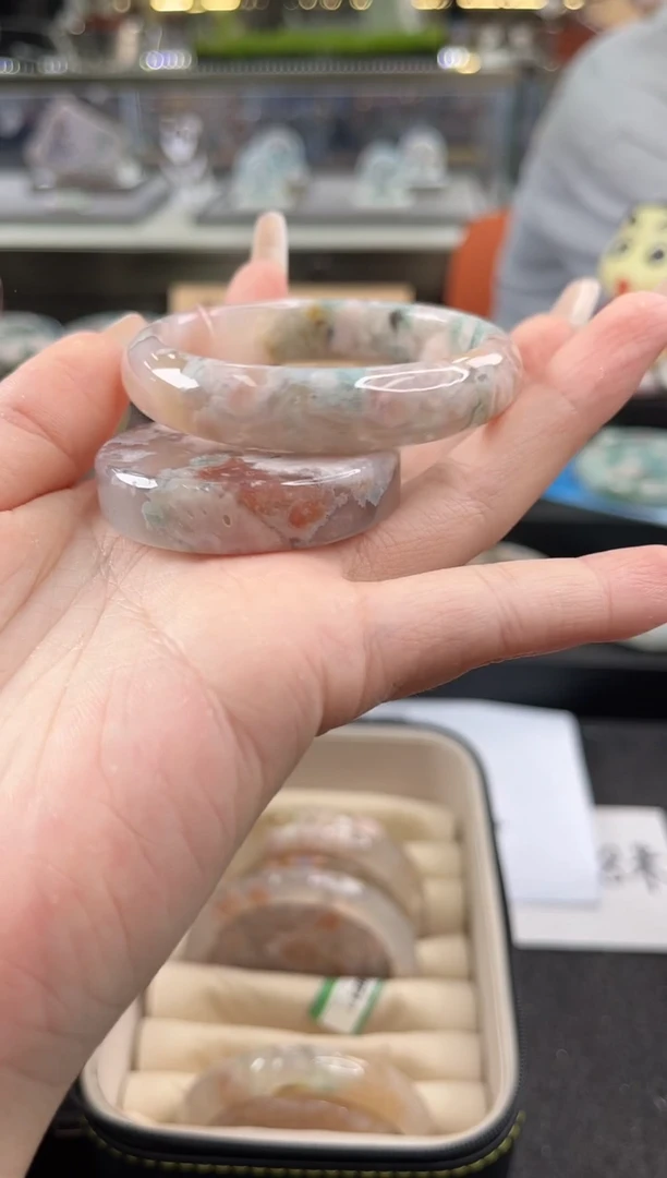 未镶嵌手镯石英质玉52圈口（赠品镯心）S95380