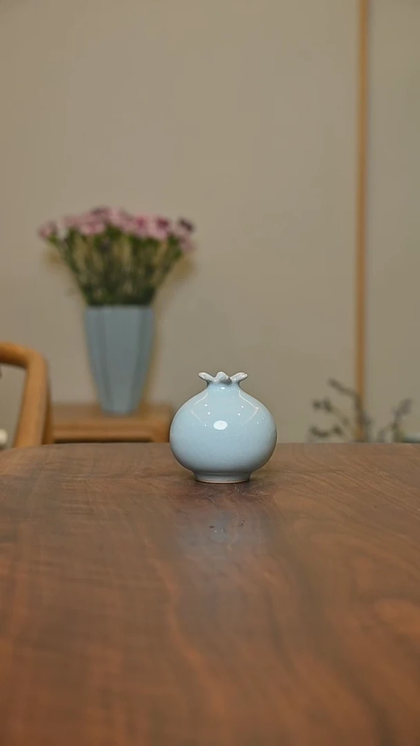 石榴瓶 天青 微瑕 朱家汝窑款