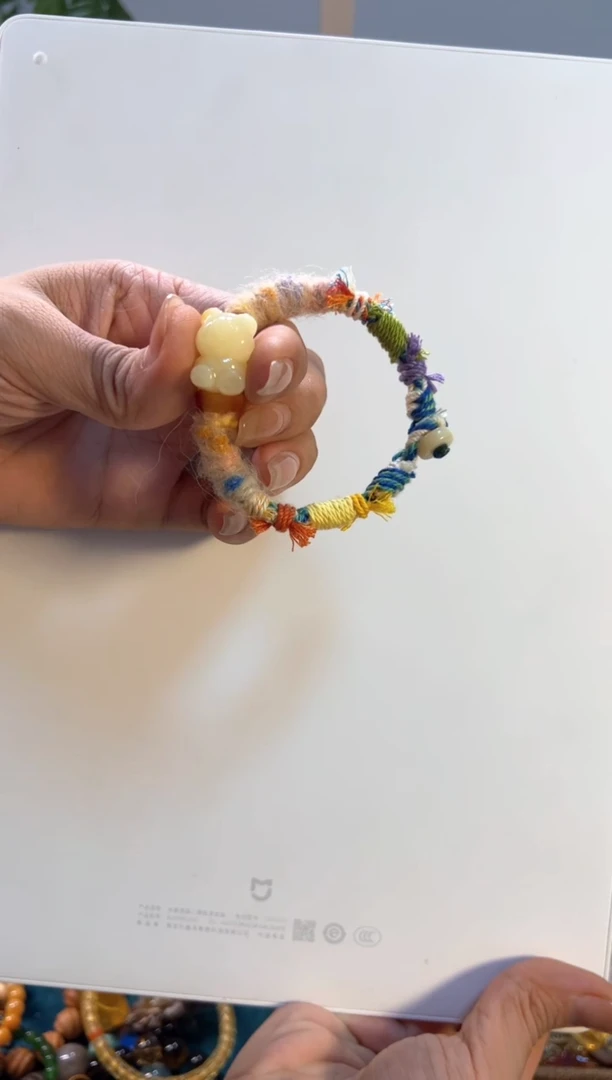 【闪购商品】蜜蜡手绳未镶嵌白白小熊/多巴胺配绳 蜜蜡原创设计