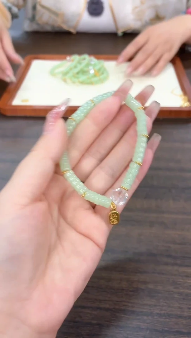 无合金【高端珠宝】定制轻奢手链DIY多样性发货HF3432S