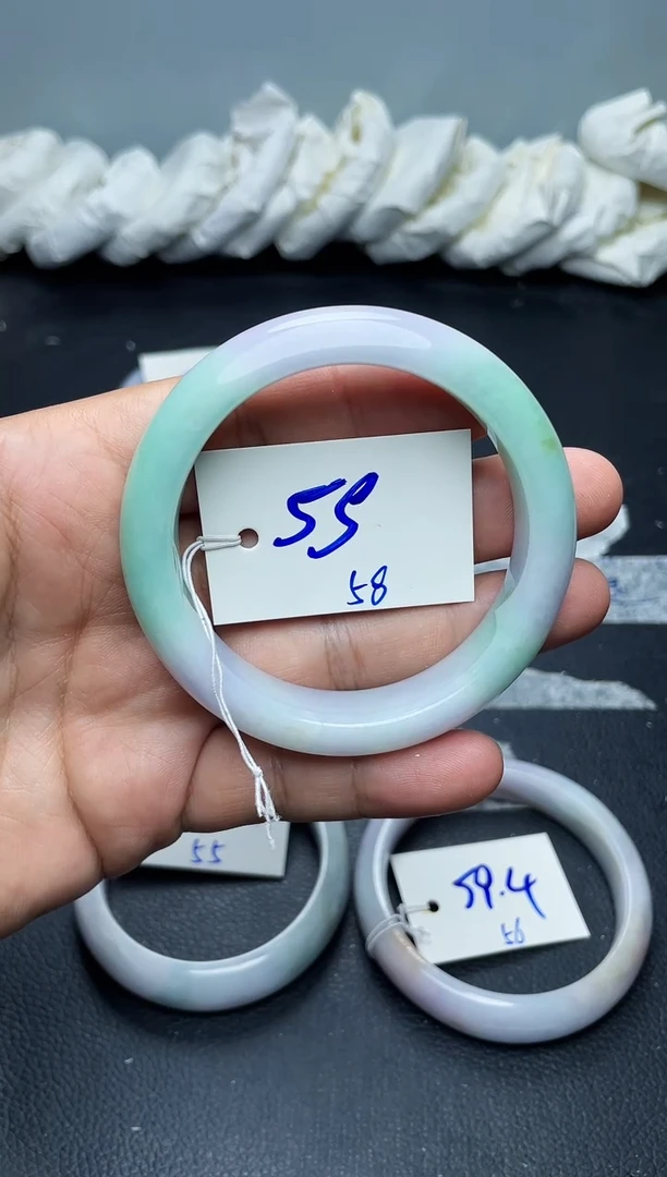 未镶嵌手镯翡翠58