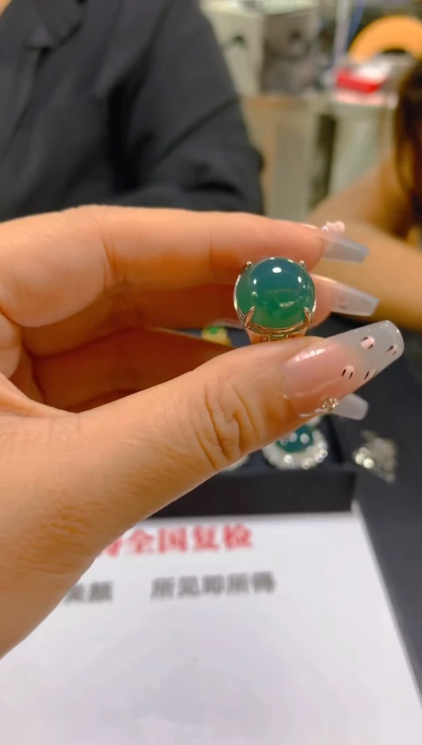未镶嵌戒指翡翠多样性发一