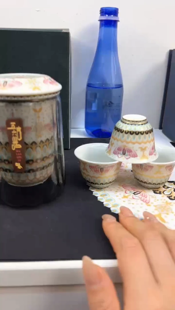 瓷片如图所示如图所示