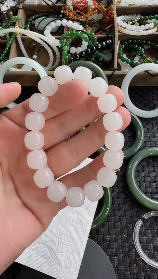 和田玉未镶嵌颈饰12*11白玉老型