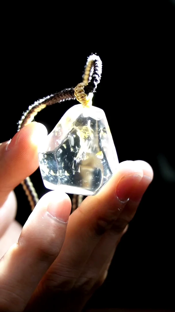 吊坠(赠链)未镶嵌水晶水晶