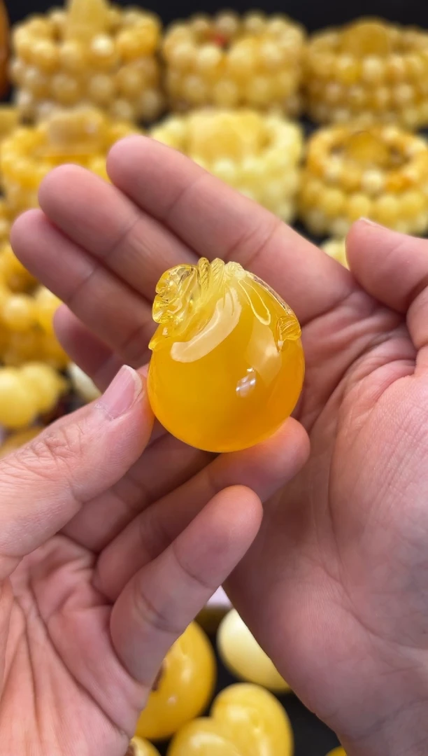 蜜蜡颈饰未镶嵌焦皮料蜜糖立体钱袋