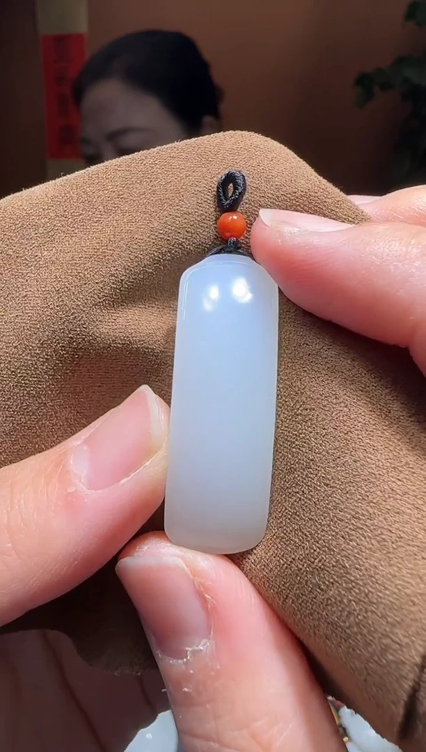 颈饰未镶嵌和田玉无事牌