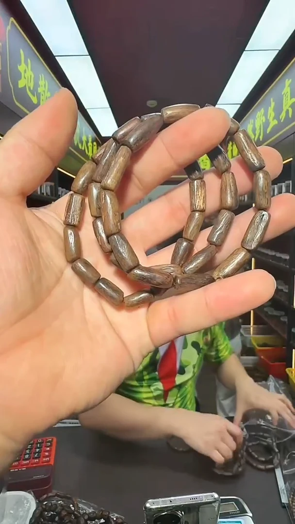 沉香手串30号文莱棍子单圈多样性发一