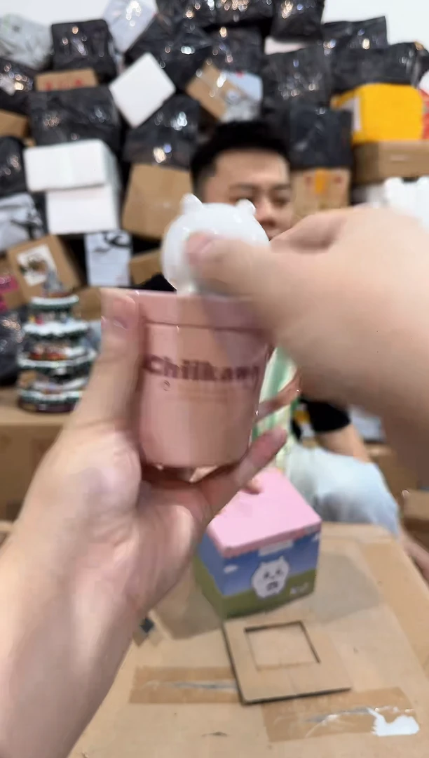 瓷片原盒吉伊带盖杯