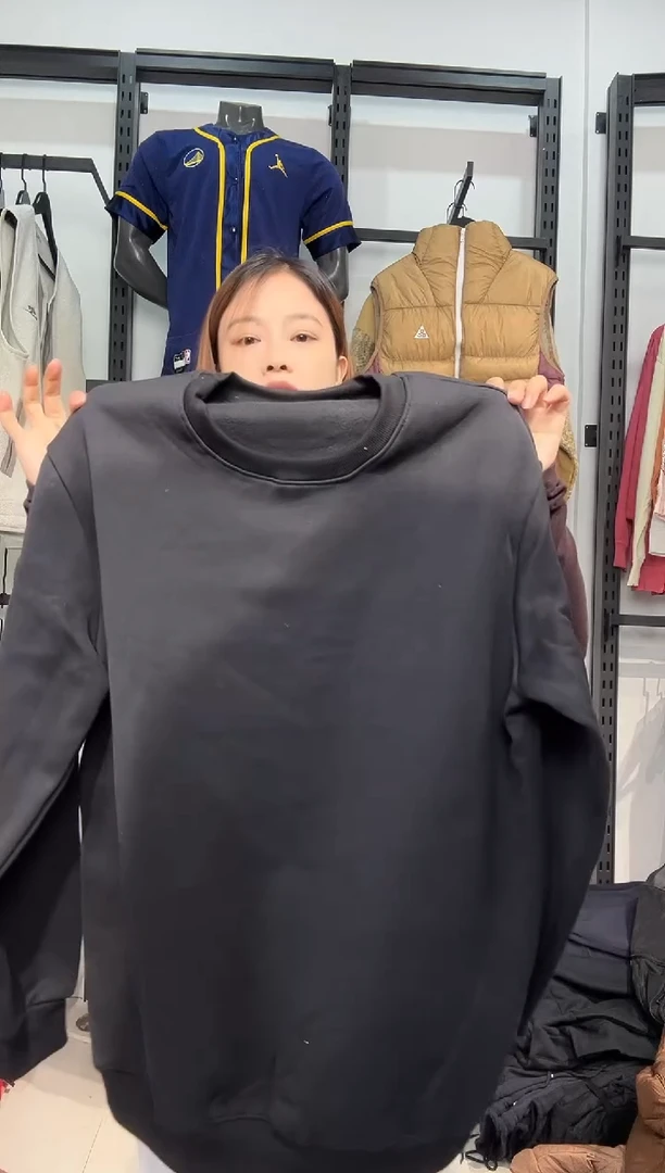 3632 编码  瑕疵直播间过款为准 尺码180斤   身高  185