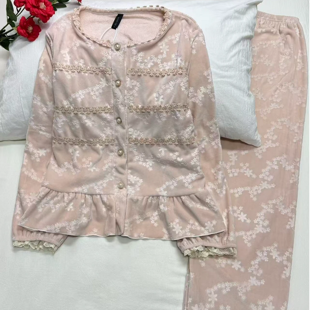 睡衣女保暖海岛绒休闲时尚冬季新款加厚爆款宽松家居服套装133-EH