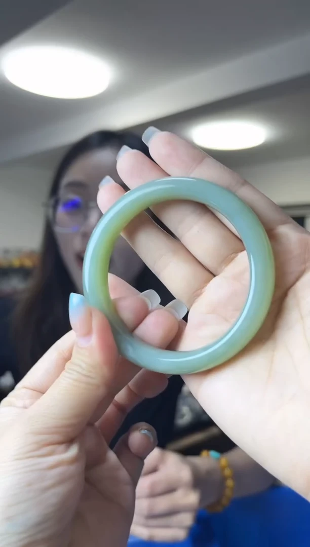 未镶嵌手镯和田玉圈口55*（多样性发一件）