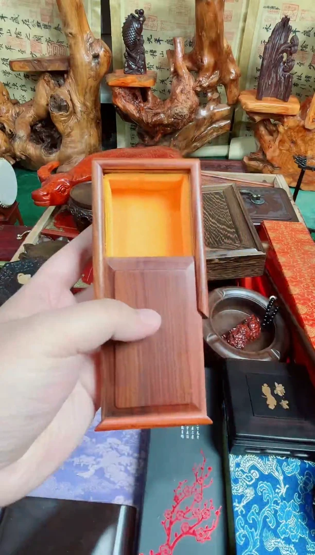 大叶紫檀（黑酸枝木类）印章盒