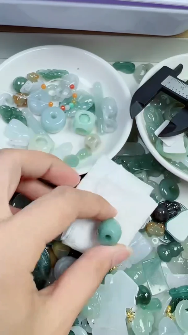 散珠翡翠350号链接，A货翡翠