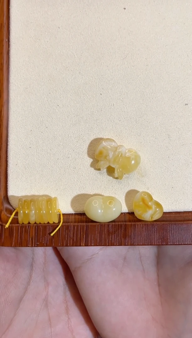 【闪购商品】蜜蜡裸石未镶嵌配件套装