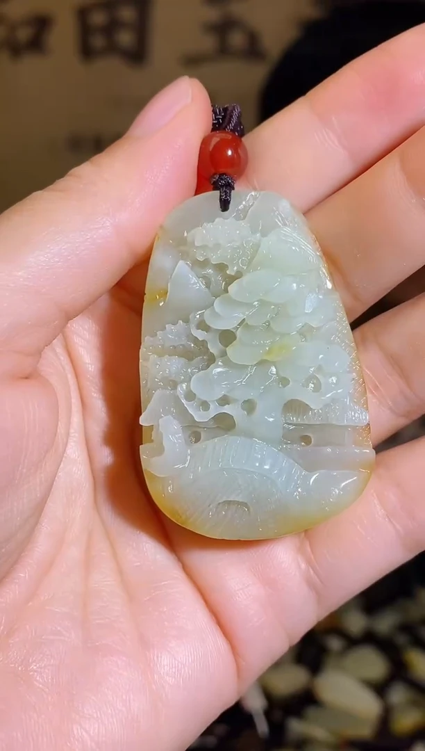 颈饰未镶嵌和田玉1