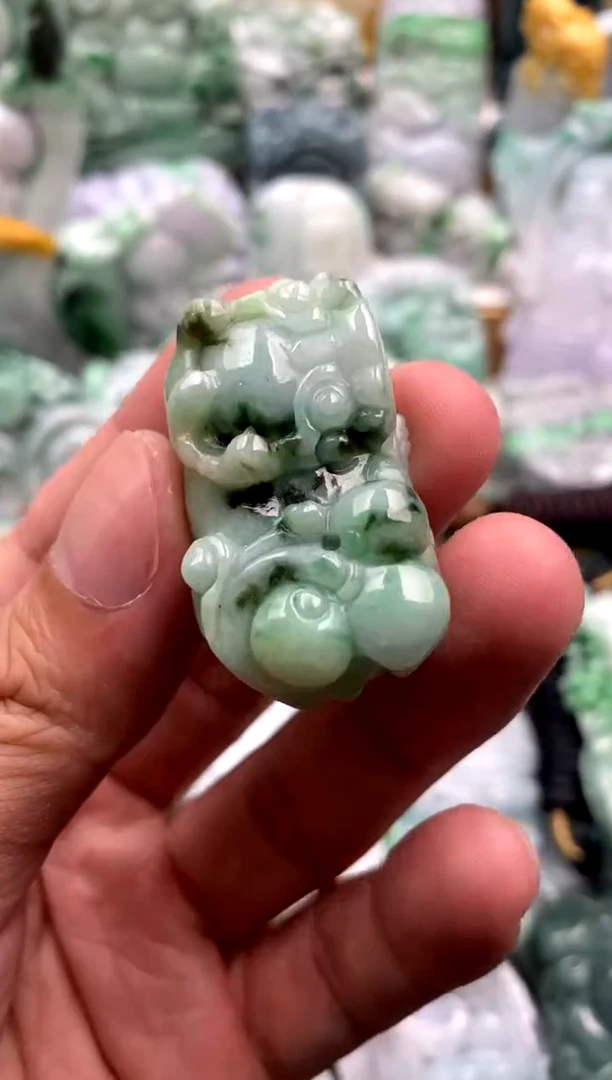 吊坠(不含链)未镶嵌翡翠1
