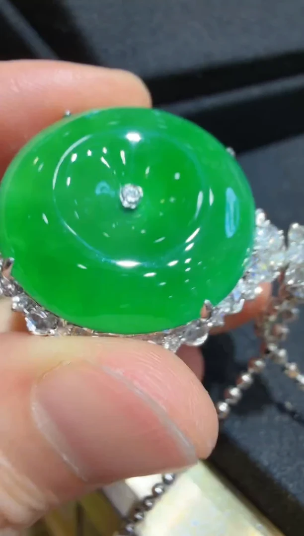 吊坠(不含链)18K金镶嵌翡翠多样性团购发一件