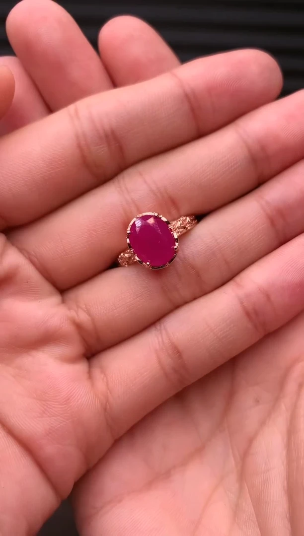 【闪购商品】红宝石戒指银S925镶嵌........