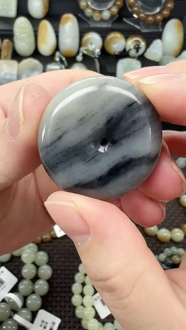 吊坠(赠链)未镶嵌和田玉新疆青花平安扣  28g