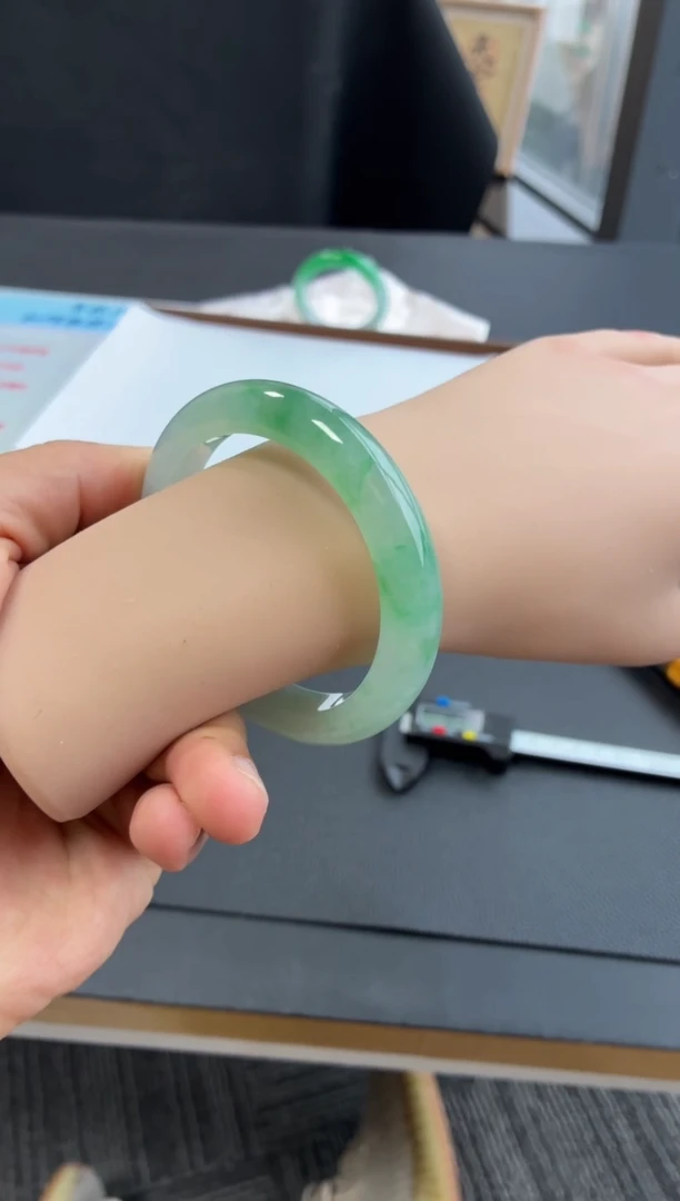 未镶嵌手镯翡翠92号57*11.8*9.3正圈