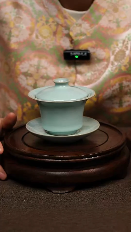 瓷片天青色全手三才马蹄盖碗130ml微瑕不带礼盒