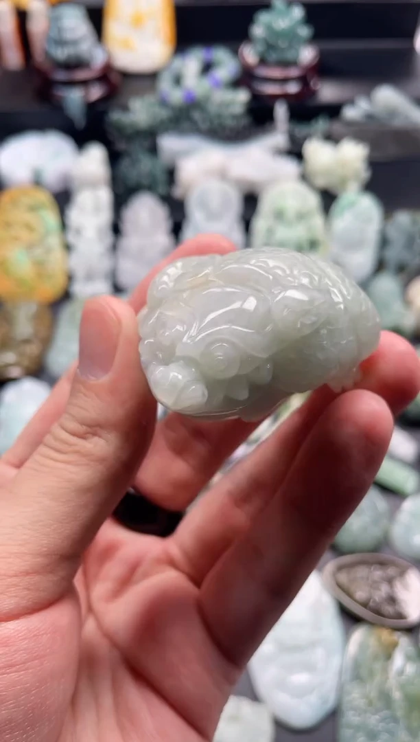 颈饰未镶嵌翡翠55  天然翡翠a货  三脚金蟾
