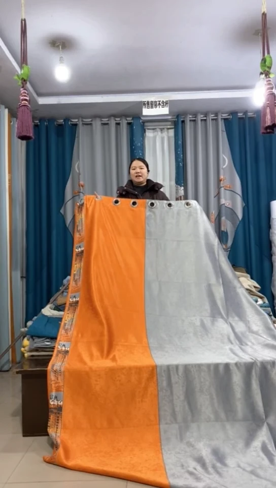 布成品窗帘   5.3*2.75米