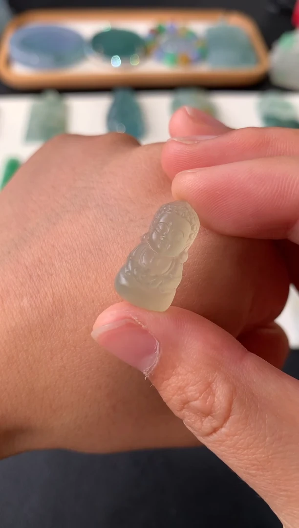 未镶嵌定制翡翠翡翠