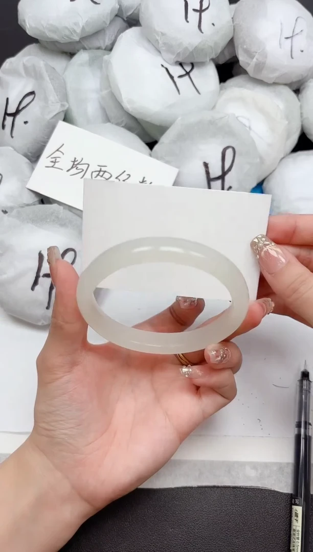 未镶嵌手镯石英质玉254-60.2