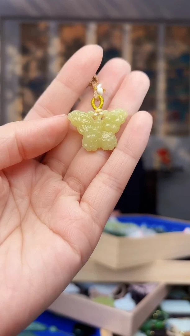 【闪购商品】和田玉挂件未镶嵌拍一发一多样性发货