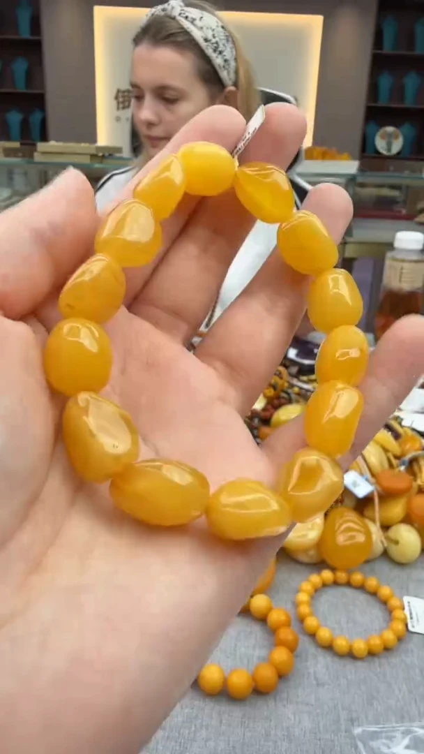 手链琥珀未镶嵌124秒拍号 假一罚三