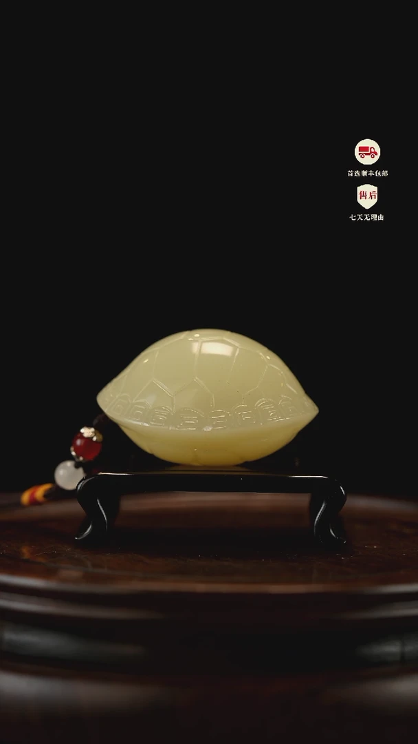 云南石竹叶青雕刻：博古富甲天下手把件摆件