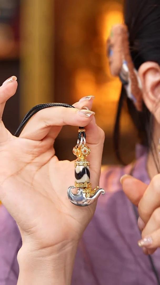 银S925镶嵌颈饰玛瑙/玉髓（覆膜）Z33206多样性发其一项链