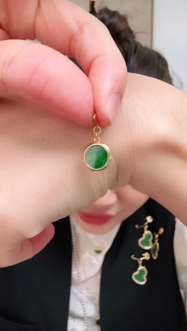 【闪购商品】翡翠耳饰银S925镶嵌吊坠