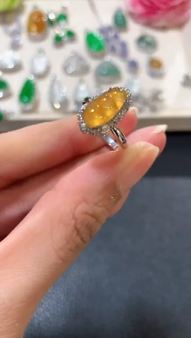 18K金镶嵌戒指翡翠z136