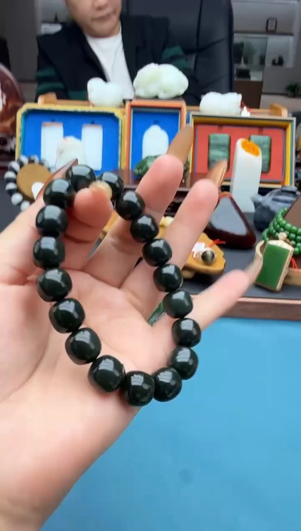 未镶嵌手串和田玉szq