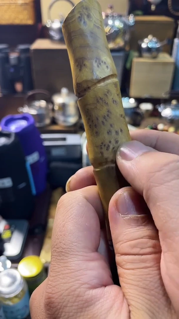 瓷片闪购商品 如图所示