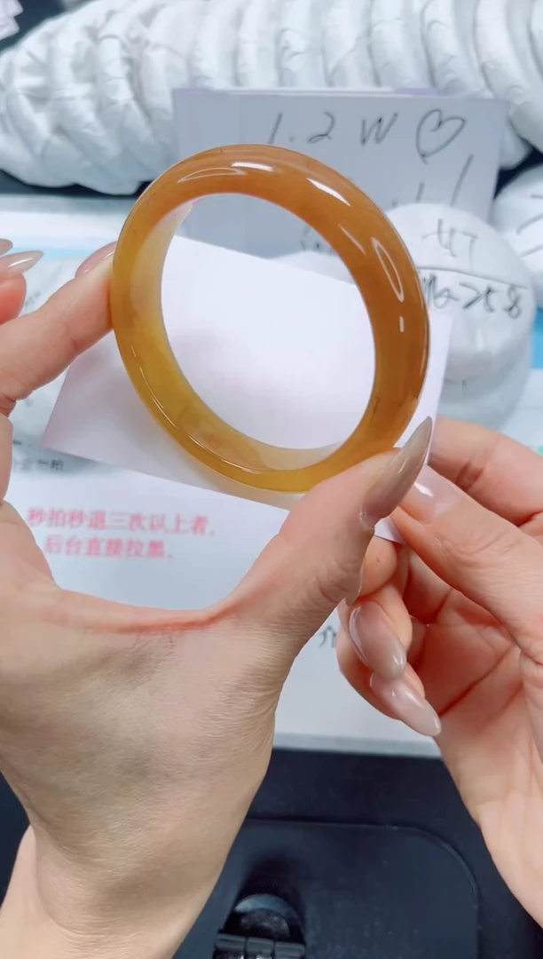 未镶嵌手镯石英质玉225-59